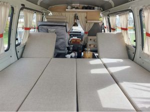 van-nette-interior